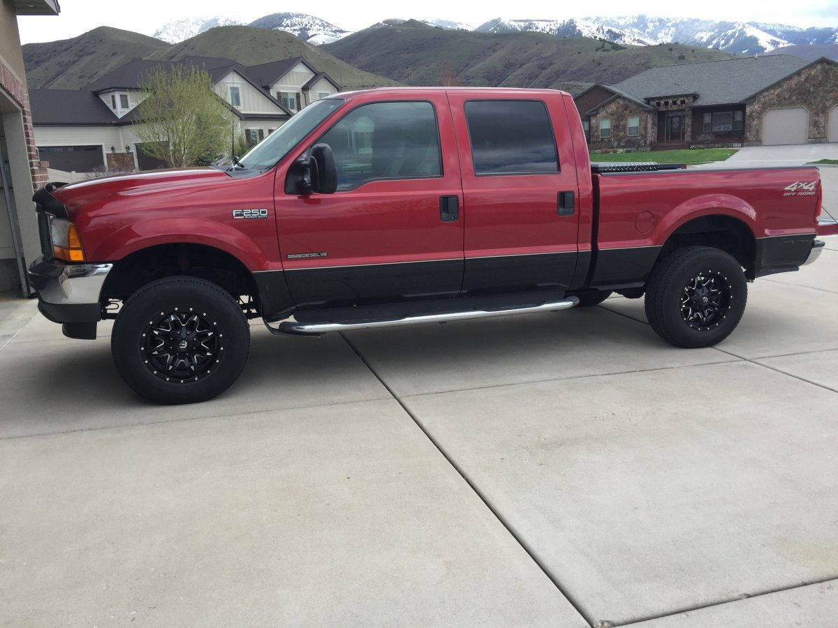 2001 F250 with 18x9 Lethals