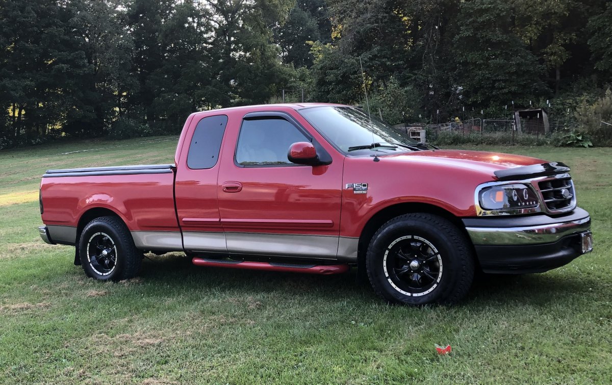 2003 F150 with 17x9 Helo Maxx Wheels