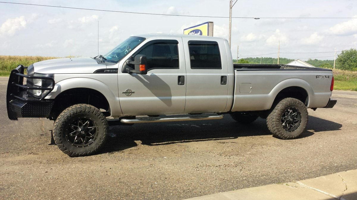 2011 F350 with Lethals