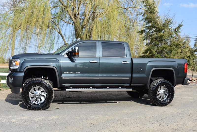 2018 2500HD with Fuel Cleavers