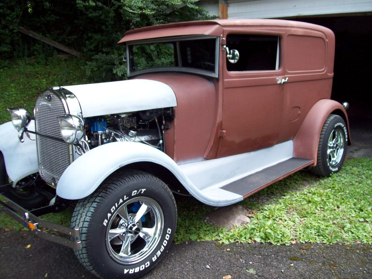 1929 Sedan with Ridler 675s