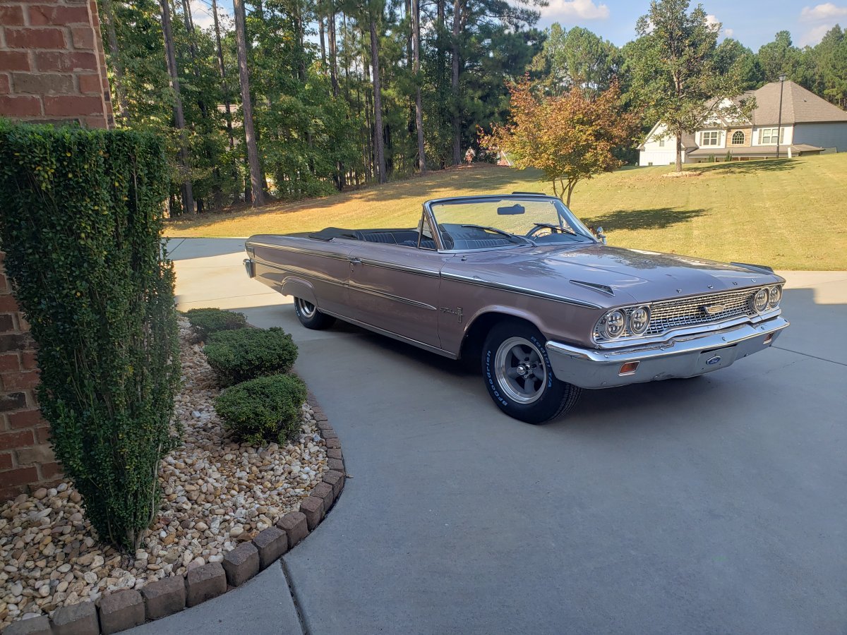 1963 Galaxie 500 with 15x7 Torq Thrust D Package