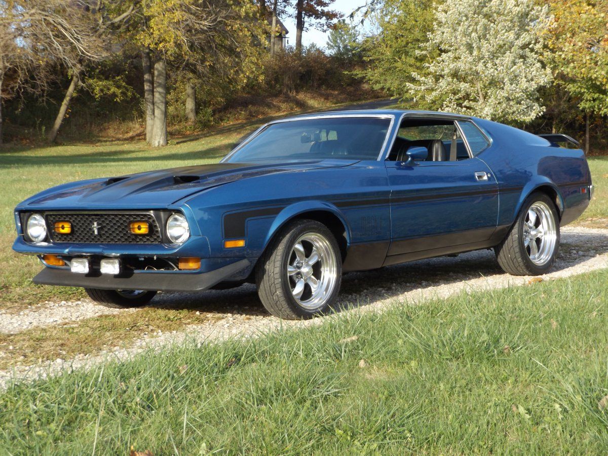 1971 Fastback with Torq Thrust Package