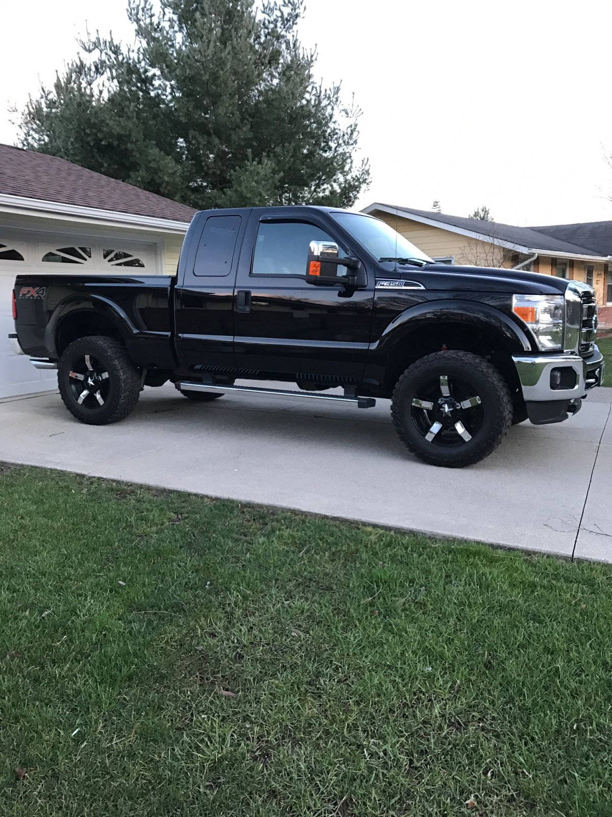 Ford F350 with Rockstar II Wheels